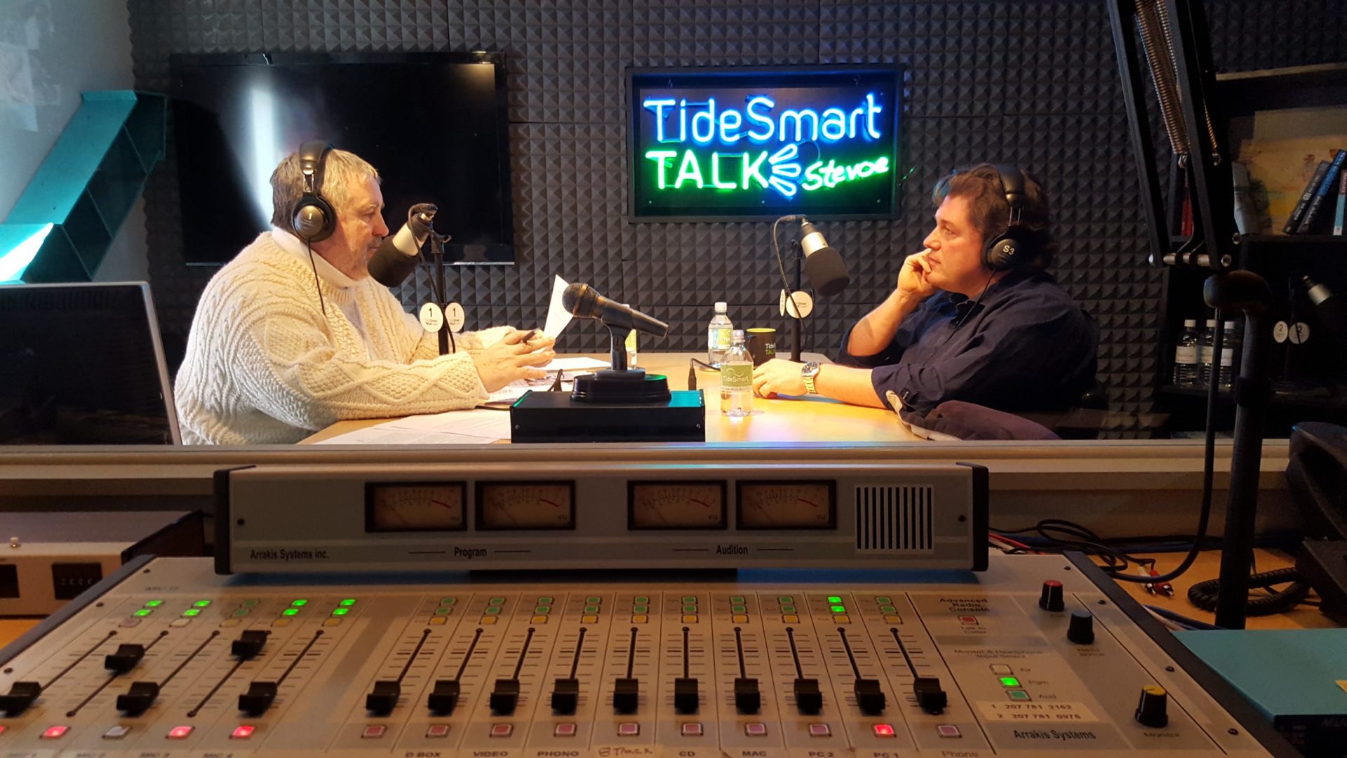 Host of TideSmart Talk with Stevoe, Steve Woods, welcomed Medical Researcher at Maine Medical Center's Research Institute, Dr. Leif Oxburgh (at right).