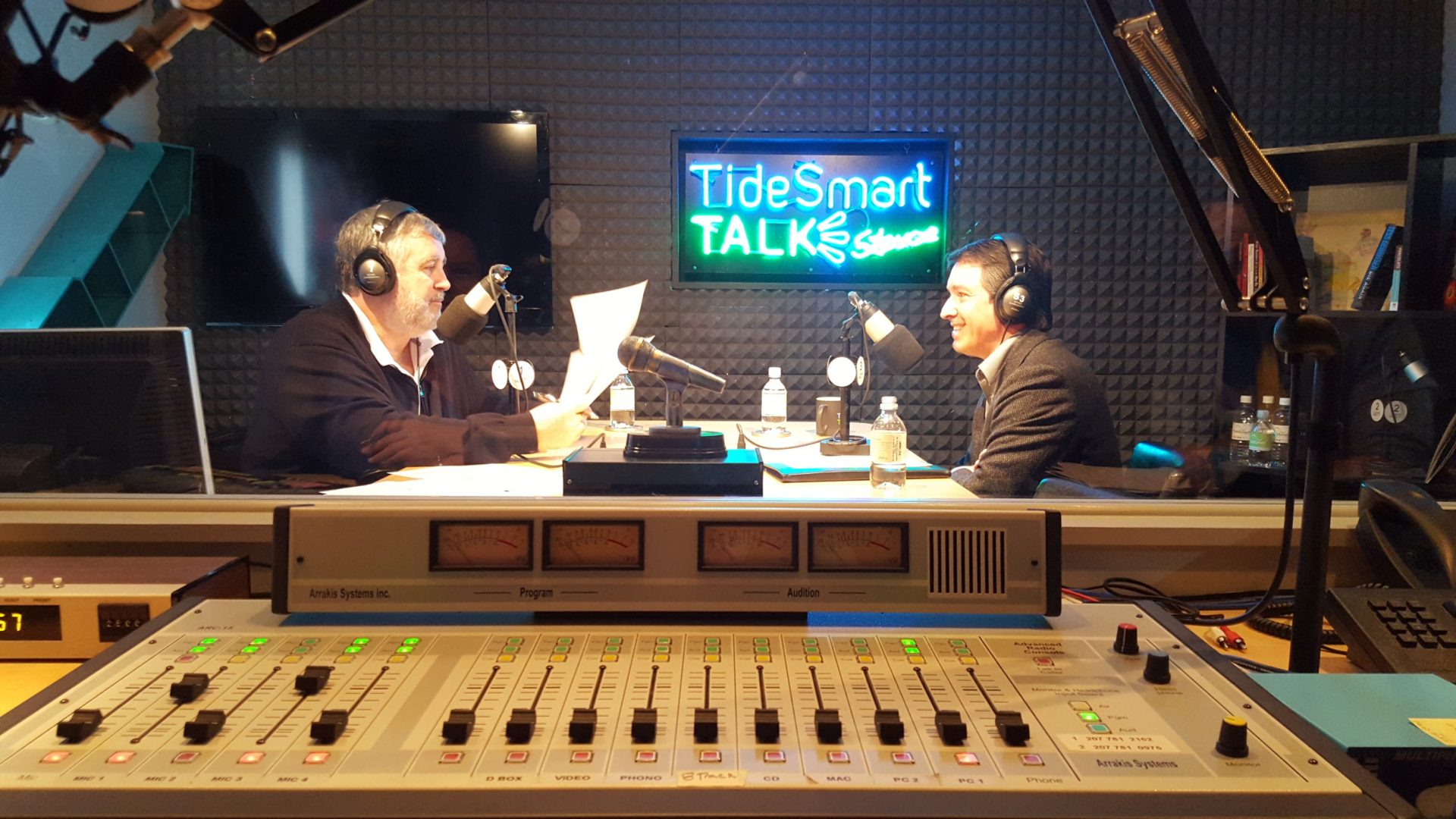 Host of TideSmart Talk with Stevoe, Steve Woods, welcomed founder of The Ecology School, Drew Dumsch (at right).